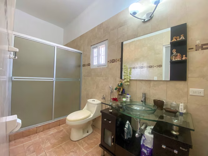 Casa de playa en Venta en Coronado con Potencial de Alquiler