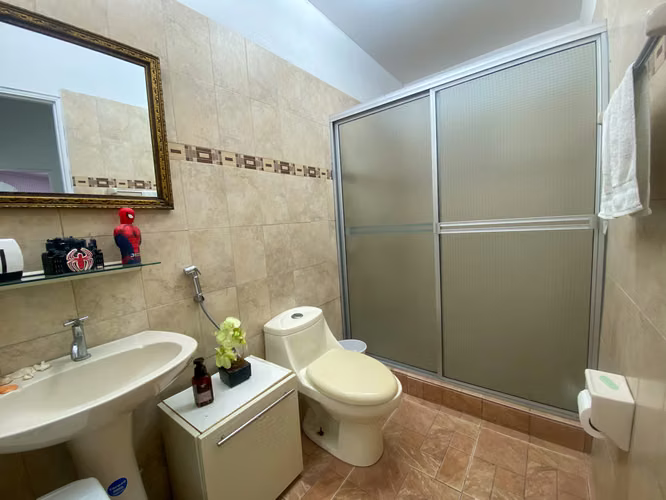 Casa de playa en Venta en Coronado con Potencial de Alquiler