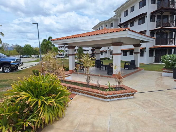 Apartamento de 3 Recámaras en Brisas de Coronado a Excelente Precio