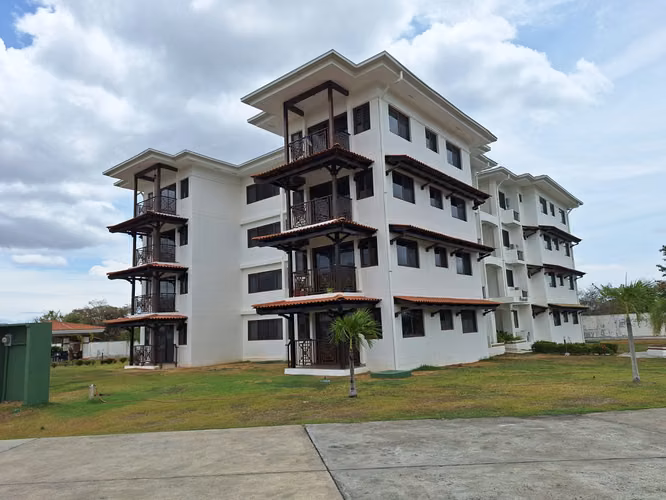 Apartamento de 3 Recámaras en Brisas de Coronado a Excelente Precio