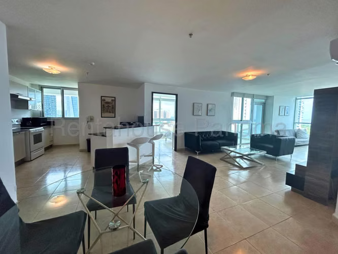 Venta de Apartamento de 142 m2 en PH Riverside, Costa del Este 26-1520GG