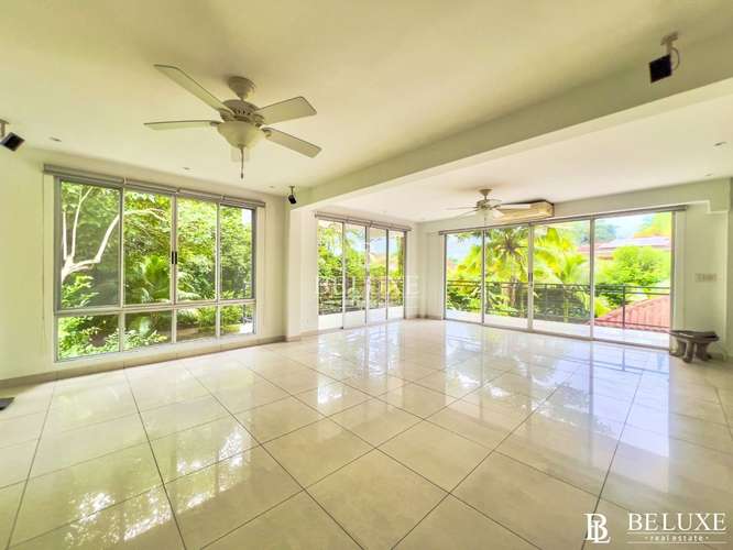 VENTA DE CASA DUPLEX LINEA BLANCA EN ALBROOK (4)
