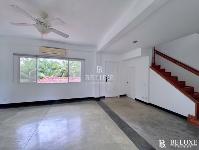FOR SALE – FULLY RENOVATED DUPLEX WITH APPLIANCES IN ALBROOK (4)
