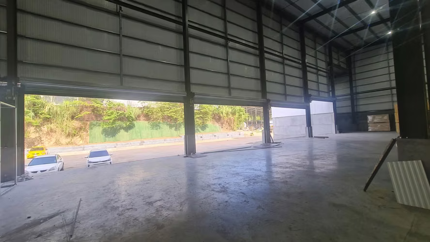 Se alquilan bodegas en Las Mañanitas, desde 901 mt2