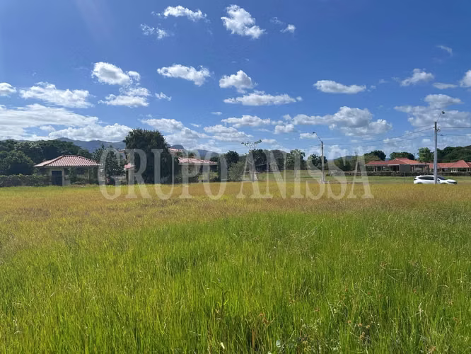 Oportunidad! Se Vende Terreno en la Colonia - Chame - Imagen 2