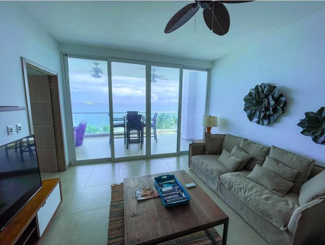 Se vende apartamento en Santa Clara Residences frente al mar