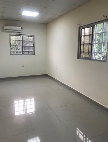 Alquiler de Locales Comerciales en Planta Alta La Chorrera