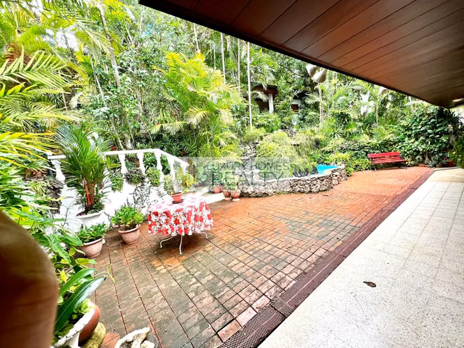 Vendo Casa de 3 niveles en Hato Pintado