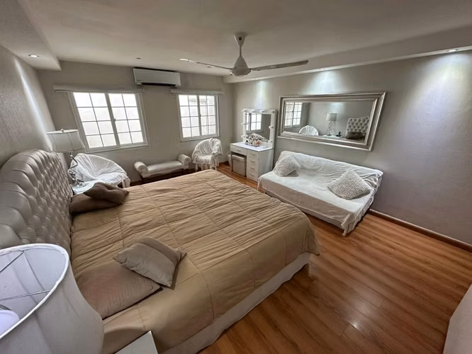 SE VENDE CASA EN URBANIZACION EL BOSQUE