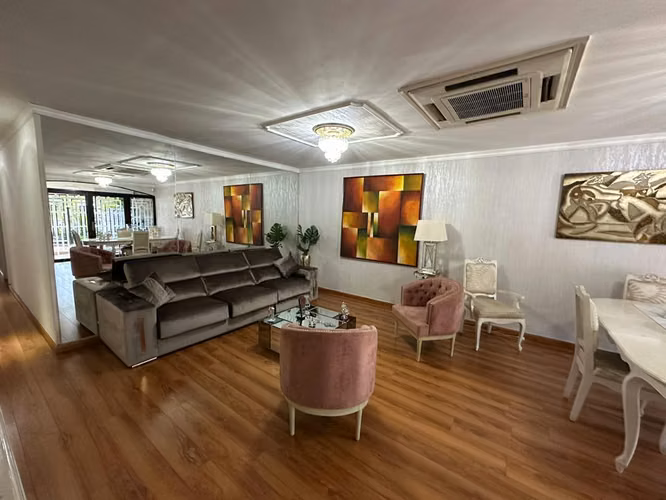 SE VENDE CASA EN URBANIZACION EL BOSQUE