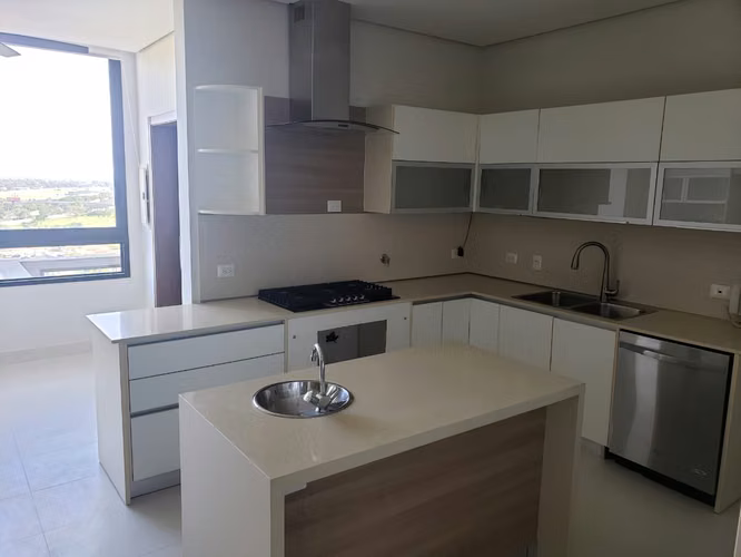 Venta de Apartamento en Santa María, PH La Vista on the Green, 300m2