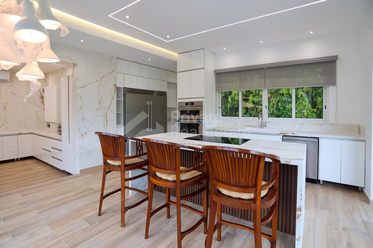 Venta de Casa en Altos del Golf