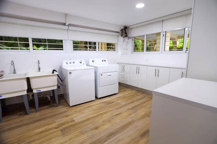 Venta de Casa en Altos del Golf