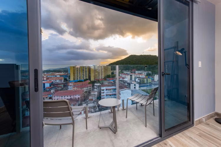 1 BR Apartment for Sale Panama City · Santa Ana · Casco View · $195,000 USD