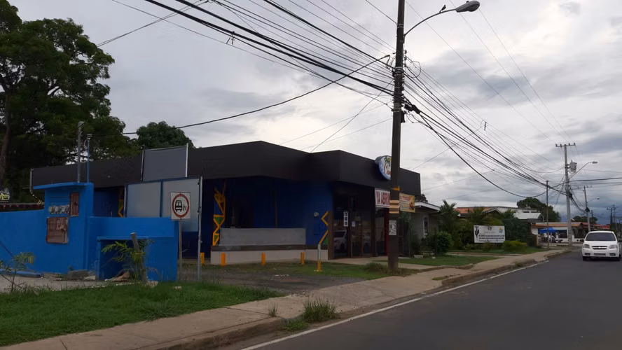 Vendo / Alquilo local comercial Santiago Calle 6ta