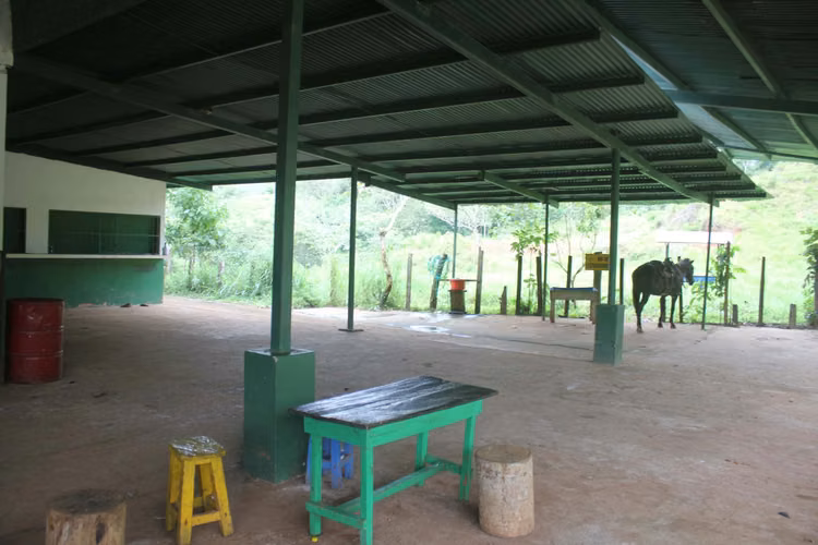 SANTA ROSA CAPIRA LOCAL COMERCIAL EN ALQUILER