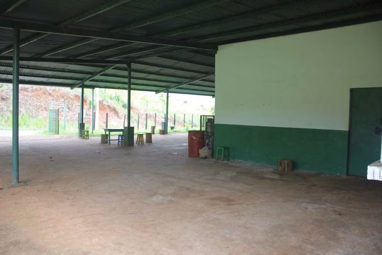 SANTA ROSA CAPIRA LOCAL COMERCIAL EN ALQUILER