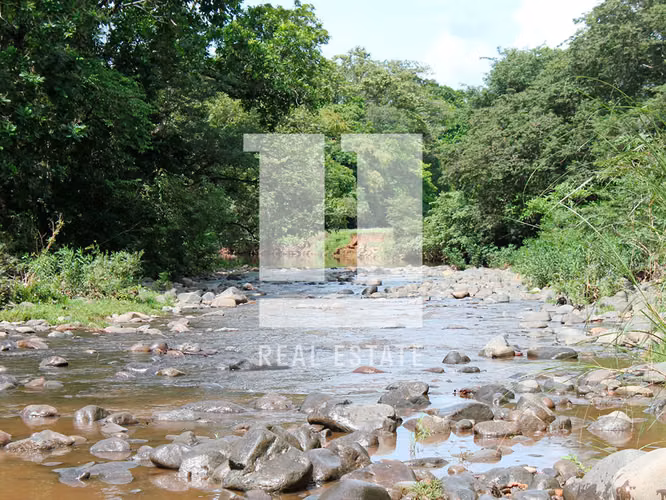 Se Vende Terreno en Utivé - Imagen 4