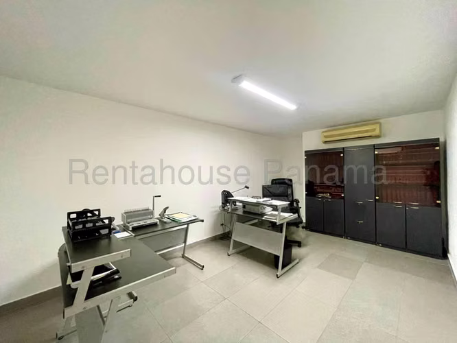 Venta de Casa Exclusiva con 500 m2 de Terreno en Obarrio 26-23GG