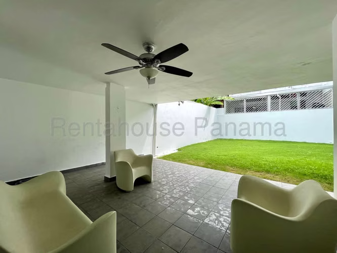 Venta de Casa Exclusiva con 500 m2 de Terreno en Obarrio 26-23GG