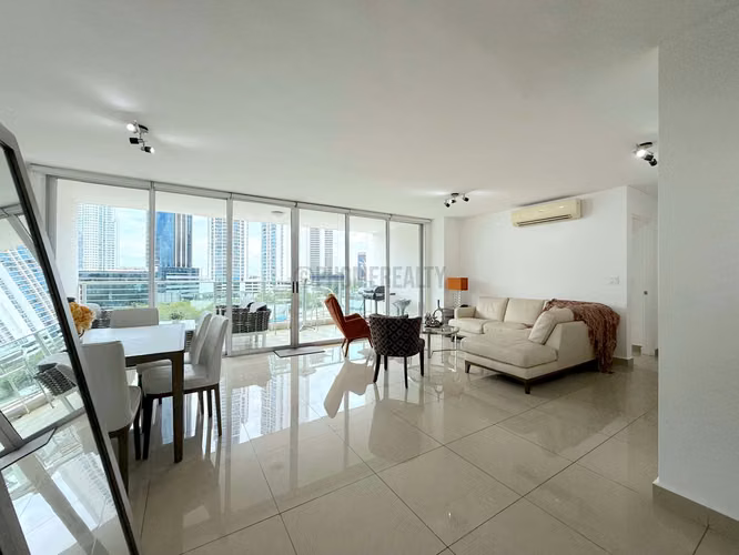 Spacious Apartment for Sale in Costa del Este