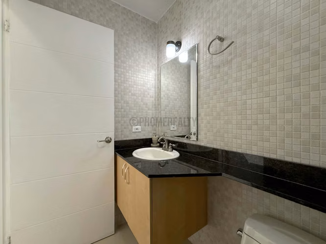 Espacioso Apartamento para la Venta en Costa del este