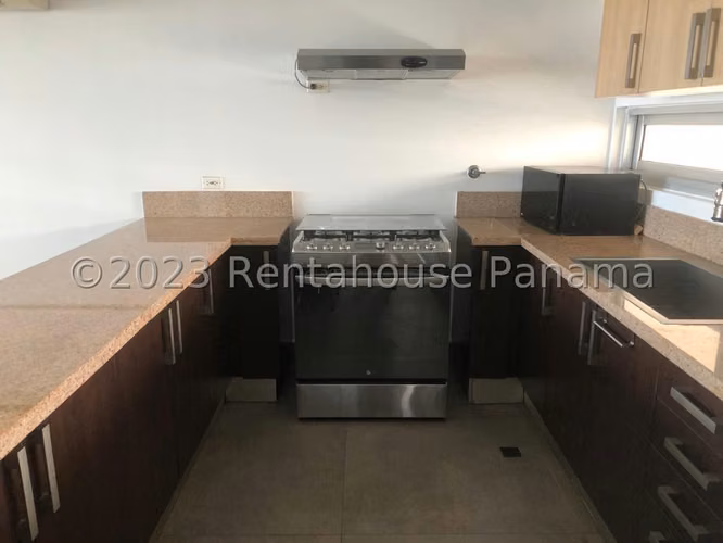 Venta de Apartamento de 148 m2 en PH Náutica Tower, Coco del Mar 26-2597GG
