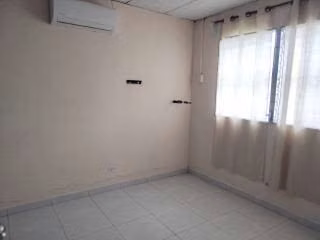 CASA VENTA ARRAIJAN A SOLO 1 MINUTO DE LA ESTACIÓN DEL TREN $ 120,000.00