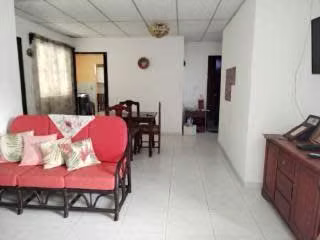 CASA VENTA ARRAIJAN A SOLO 1 MINUTO DE LA ESTACIÓN DEL TREN $ 120,000.00