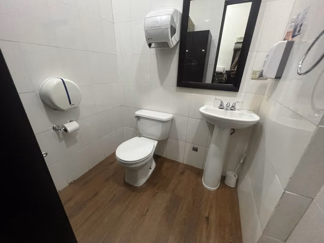 Alquiler de Local Comercial en Planta Baja – 288m² | Calle Transitada y de Alta Visibilidad