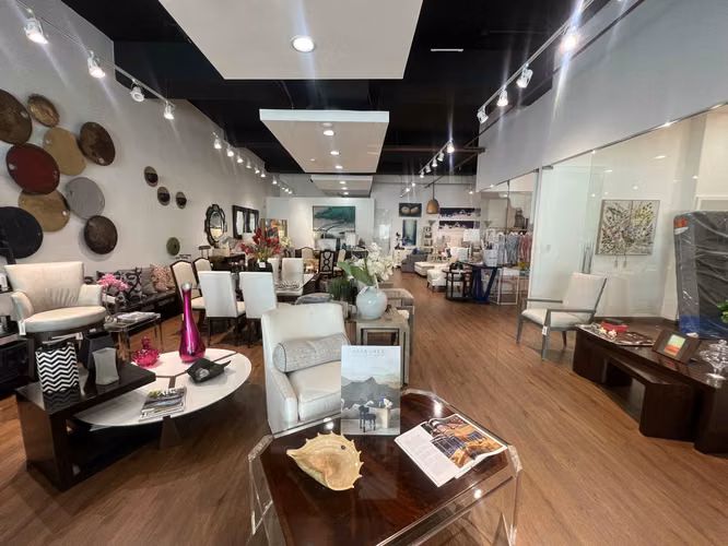 Alquiler de Local Comercial en Planta Baja – 288m² | Calle Transitada y de Alta Visibilidad