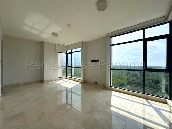 Venta de Apartamento de 345 m² en PH Albatross, Santa María 26-4075GG