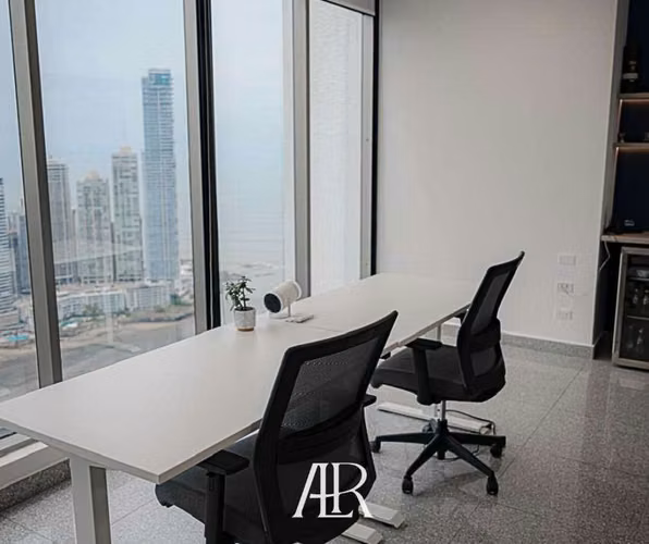Vendo Oficina de Lujo en Torre Bicsa, Avenida Balboa
