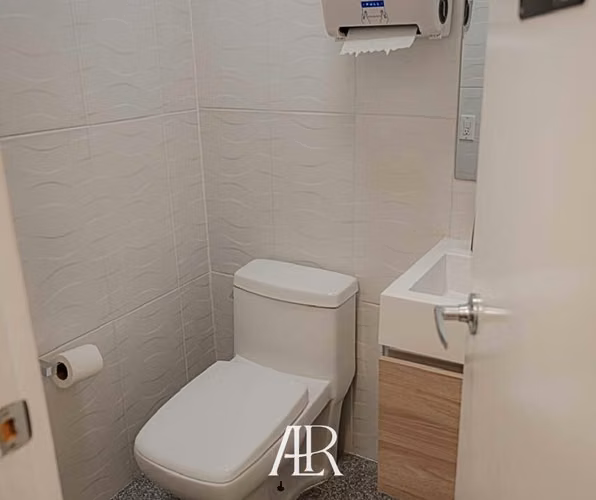 Vendo Oficina de Lujo en Torre Bicsa, Avenida Balboa