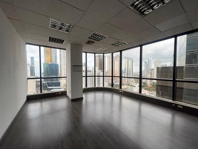 Oficina Reposeída en Venta – 164 m² – PH Plaza Banco General, Obarrio - Imagen 2