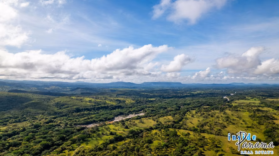 Amplio Terreno en Gualaca, Chiriquí, Panamá