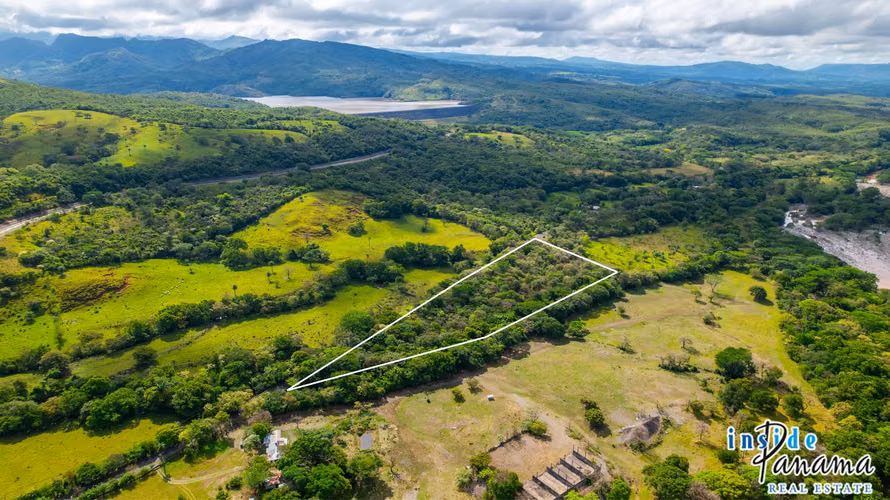 Amplio Terreno en Gualaca, Chiriquí, Panamá