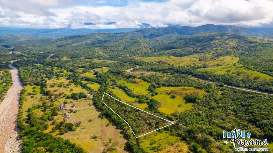 Amplio Terreno en Gualaca, Chiriquí, Panamá