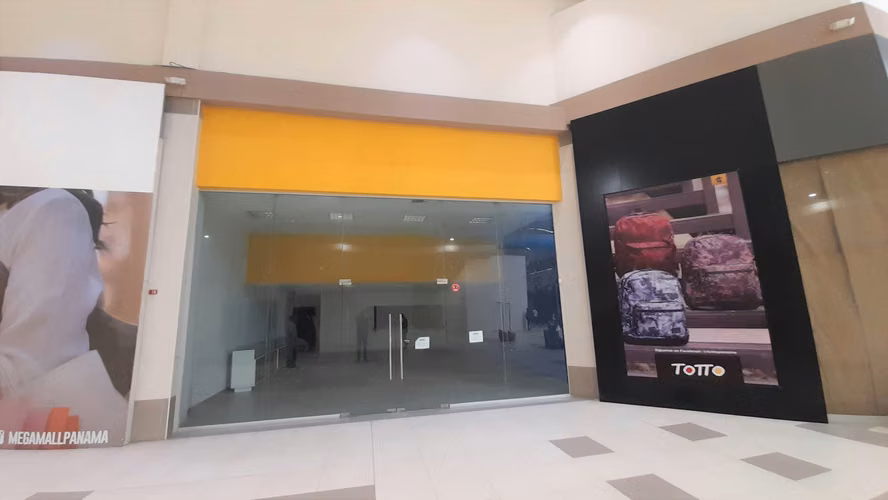 Alquilo Local en Megamall # 2165 lad