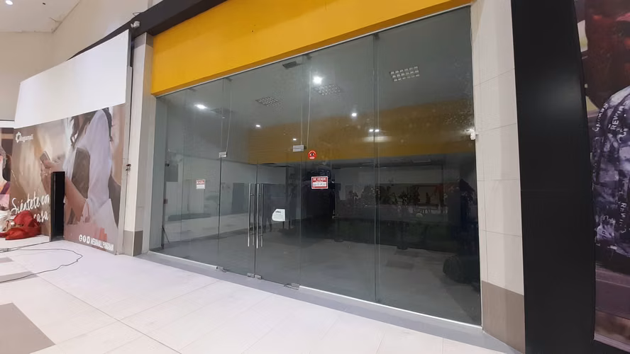 Vendo Local en Megamall # 2165 lvd