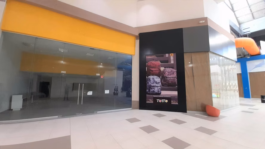 Vendo Local en Megamall # 2165 lvd