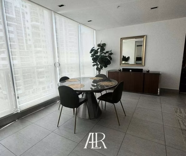 Vendo apartamento con Línea Blanca,  PH Jade en San Francisco.