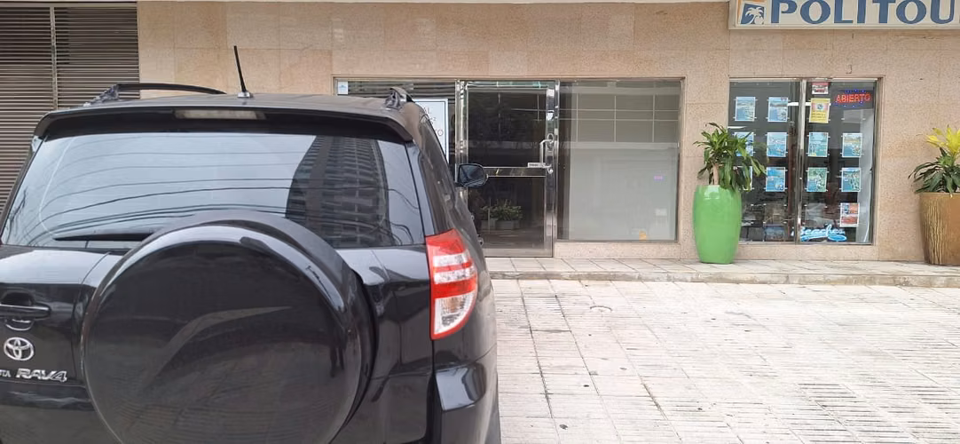 local en el cangrejo,exelente ubicacion 214 metros - Imagen 10