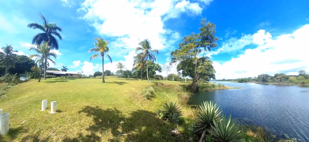 Finca con Casa frente al Lago Arenosa Chorrera