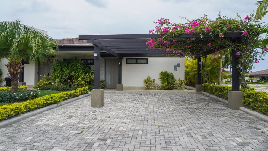 Ocean Villas: Semi-Detached Homes for Sale in Casamar