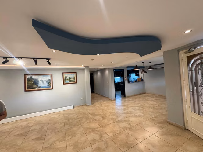 VILLA FUENTES 2 Unifamiliar detras Pricesmart-389mts2+3estac - Imagen 7
