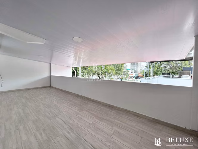 VENDO CASA REMODELADA EN SAN FRANCISCO -CALLE 74 (26)
