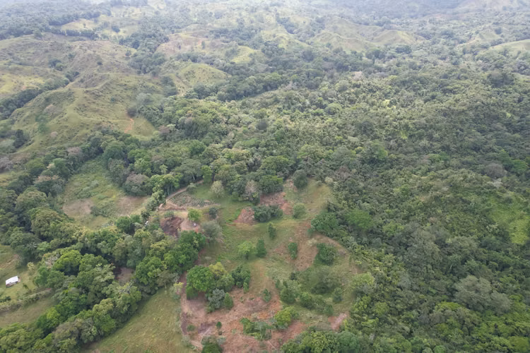 Se vende finca en Viento Frío, Santa Isabel