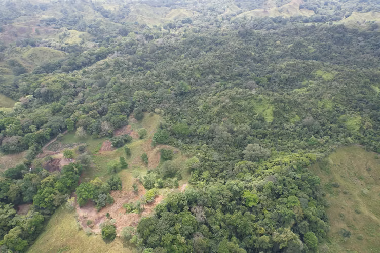Se vende finca en Viento Frío, Santa Isabel