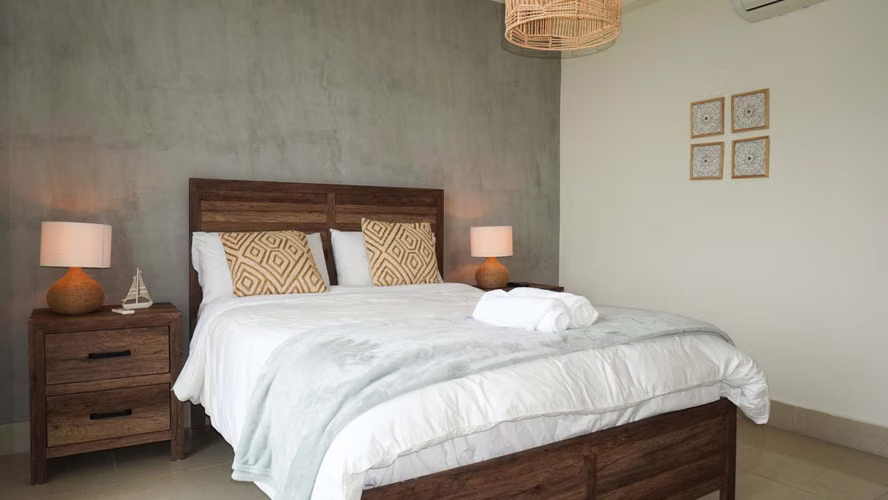 Apartamento de Dos Recámaras en Venta en Perlamar, San Carlos